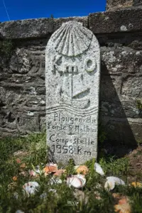 Beim Leuchtturm Saint-Mathieu ist der Startpunkt für den Jakobsweg zum zirka 2000 km entfernten Santiago de Compostela.